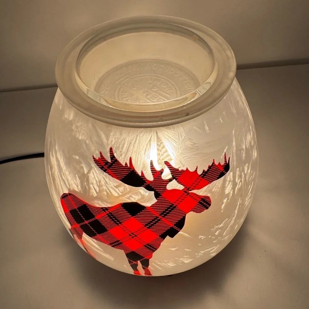 Northern Plaid Scentsy Warmer ||Moose|| Christmas/Holiday Retired